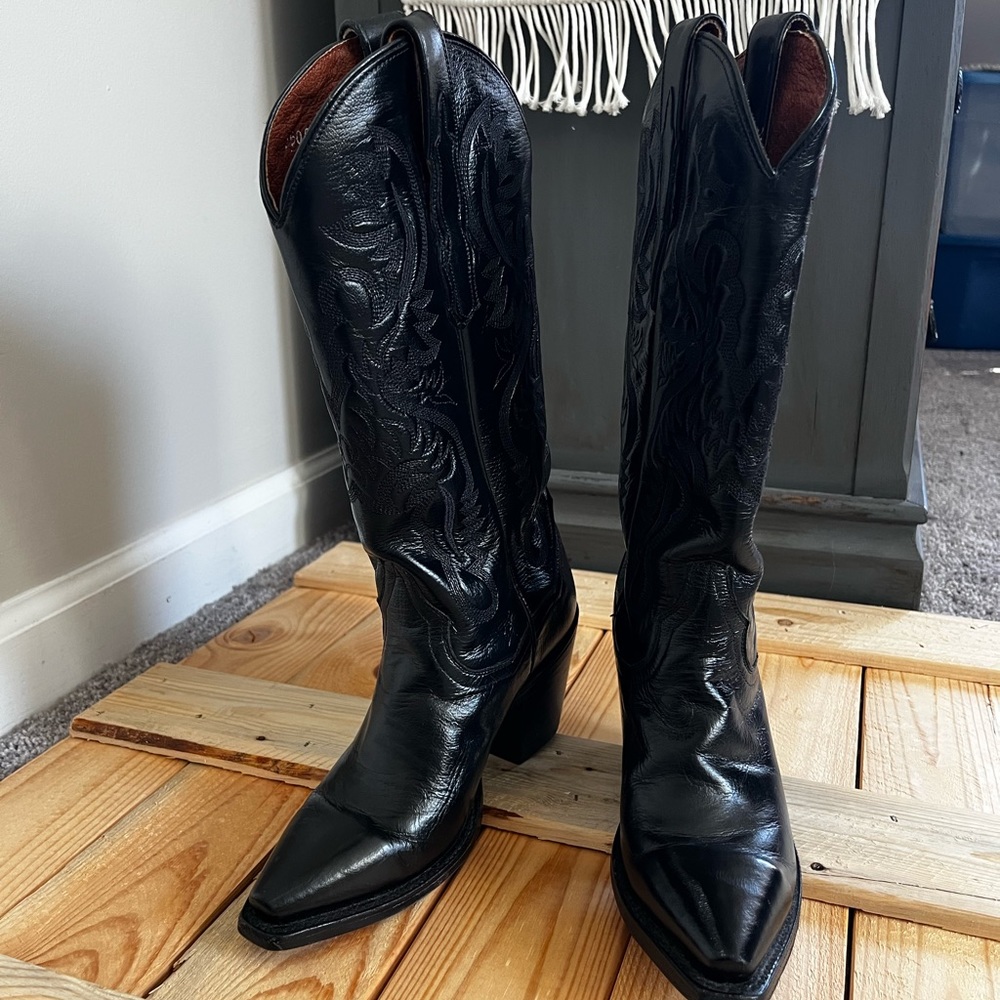 Dan Post Women’s Leather Boots, Black, Size 6.